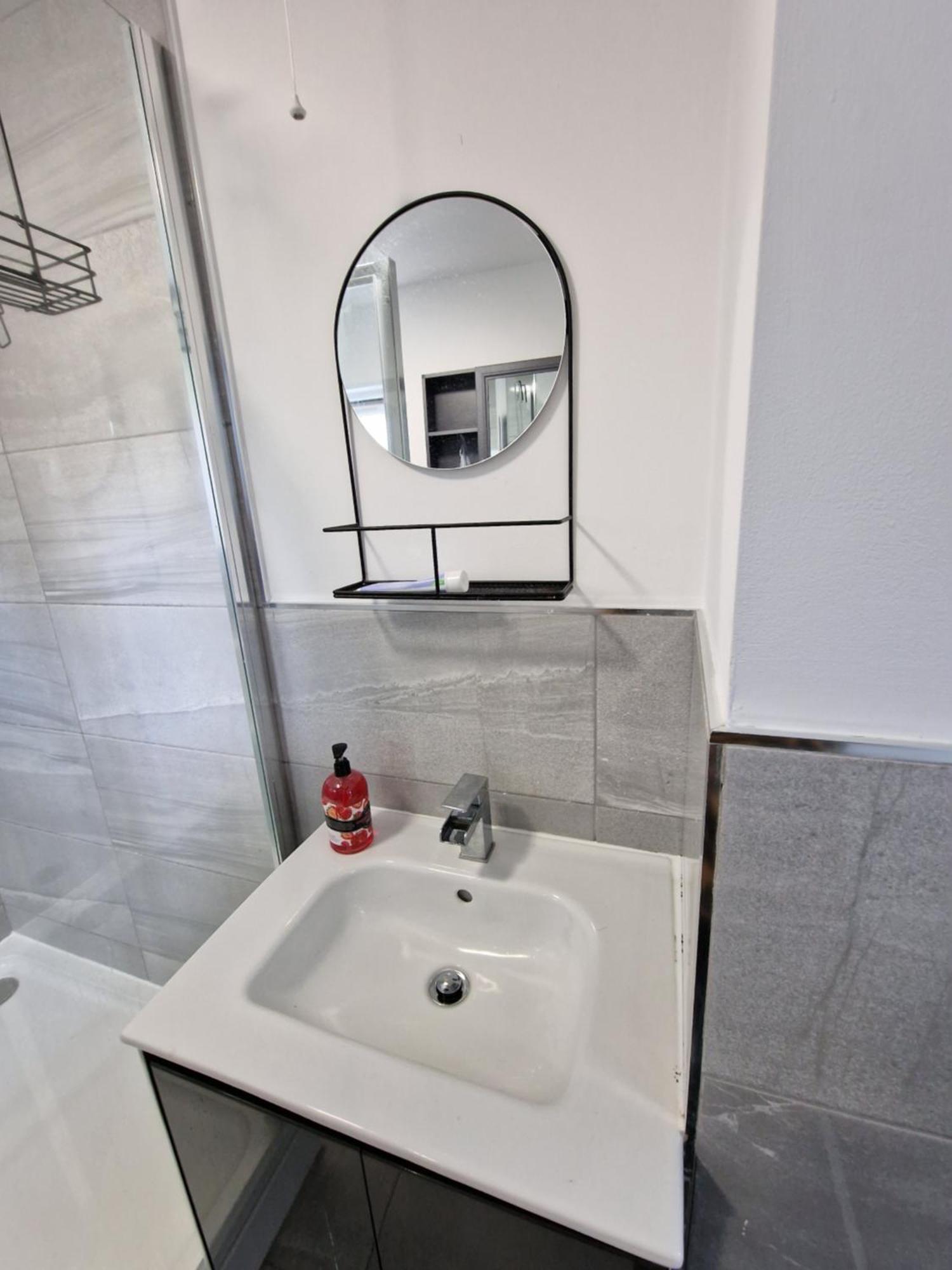 Ckb Flat- Comfort, Cosy, And Secure! Codsall Exterior foto